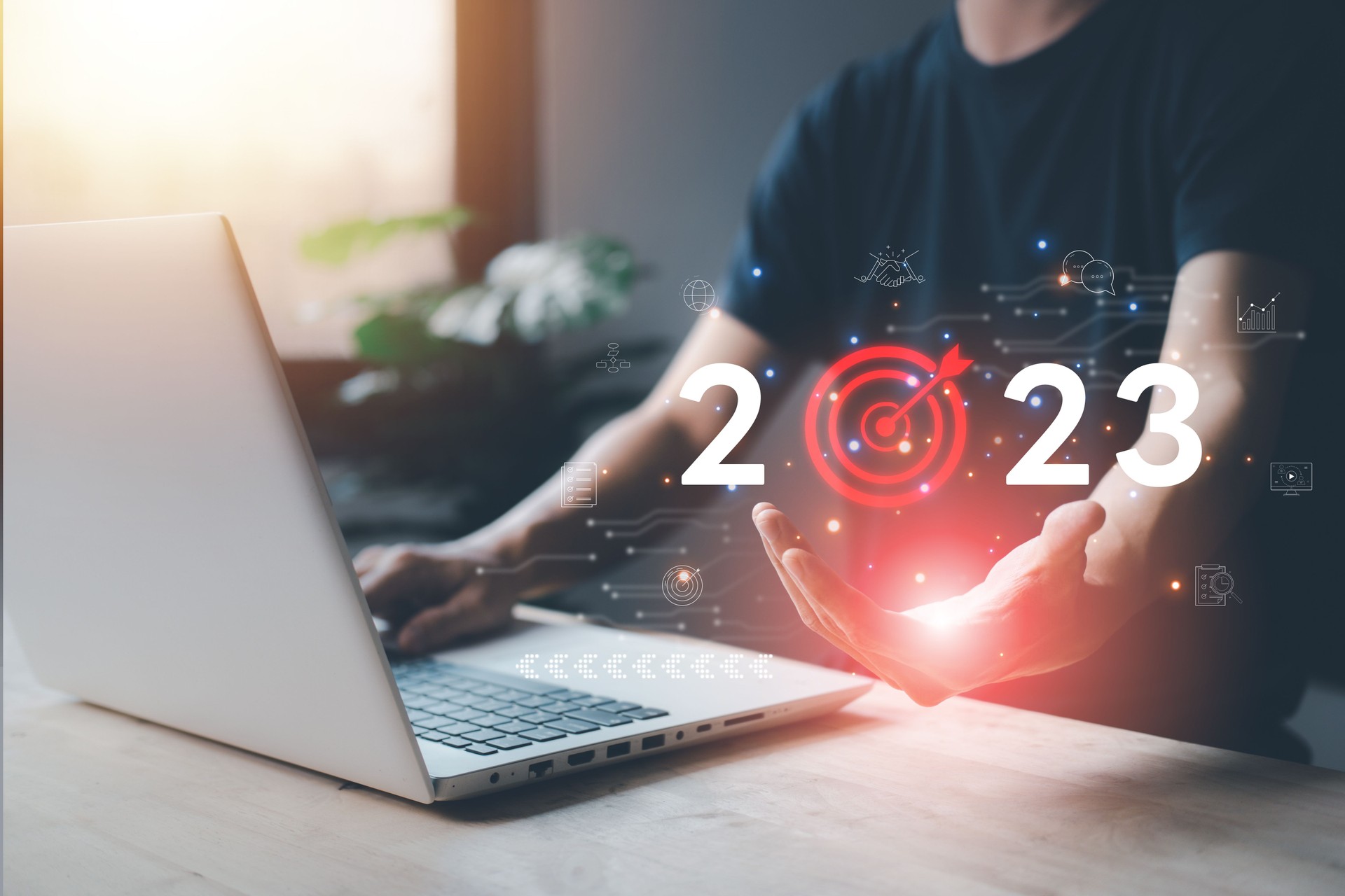 2023 Concepto de negocio de éxito con computadora portátil de mecanografía de mano Businessman (notebook) de tecnología futurista, sistema de red, big data, inversión, finanzas, concepto de inteligencia artificial (AI).